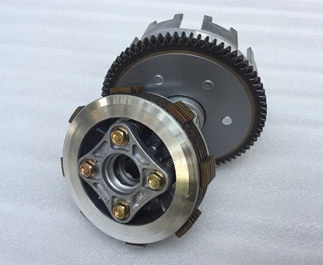 CGL125 clutch center for motorcycle 125cc clutch assembly kits with 5 discs