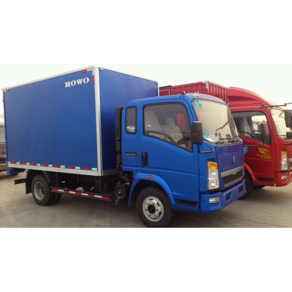 Cheap price SINOTRUK HOWO light duty truck 4 tons RHD euro 2 engine box truck van cargo truck