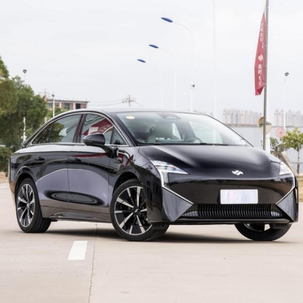 2024 New Design Electric Car Air C5 5-door 5-seat Big Capacity Beat EV Sedan