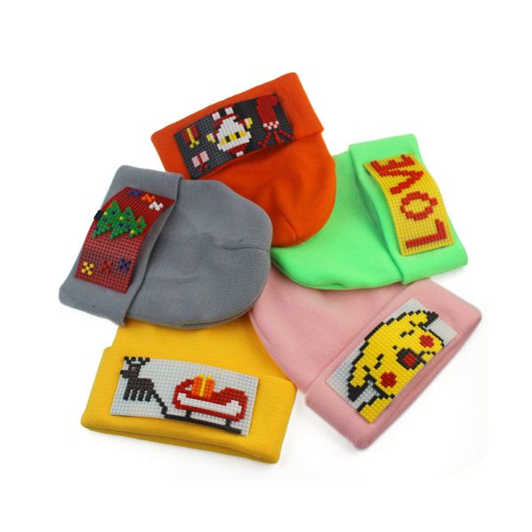 Unisex Christmas Santa Claus Embroidery Winter Beanie Hats