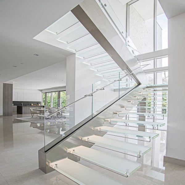 Customizable Aluminum U Channel Glass Railing with Customized Height and Size for Indoor/Outdoor Use
