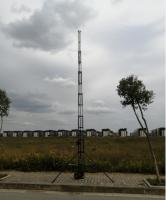 10 portátiles miden la torre de aluminio del braguero de la torre del enrejado de Guyed