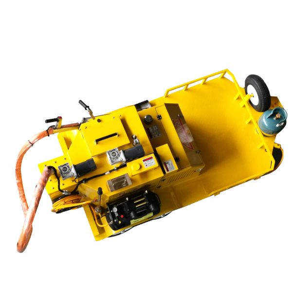 Diesel Burner Hot Crack Filler Machine , 120L Seal Coat Trailer