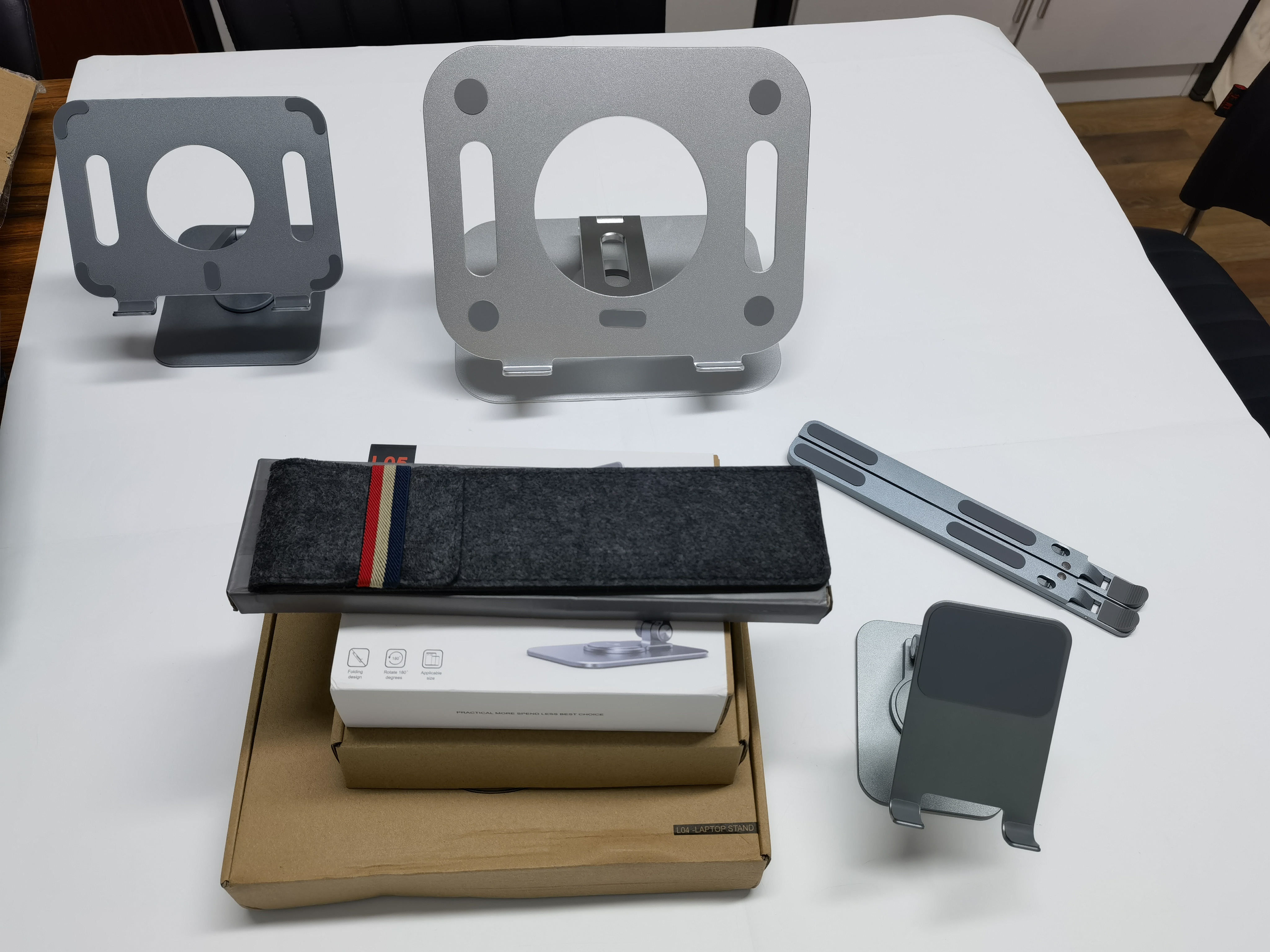 Устанавливающий стенд для планшетов для гостиной и офиса