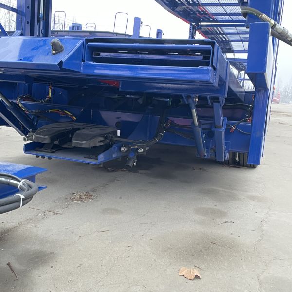 HUAXIANG 2 Axle Light Weight Double Deck Car Carrier Semi Trailer for Car Transporting