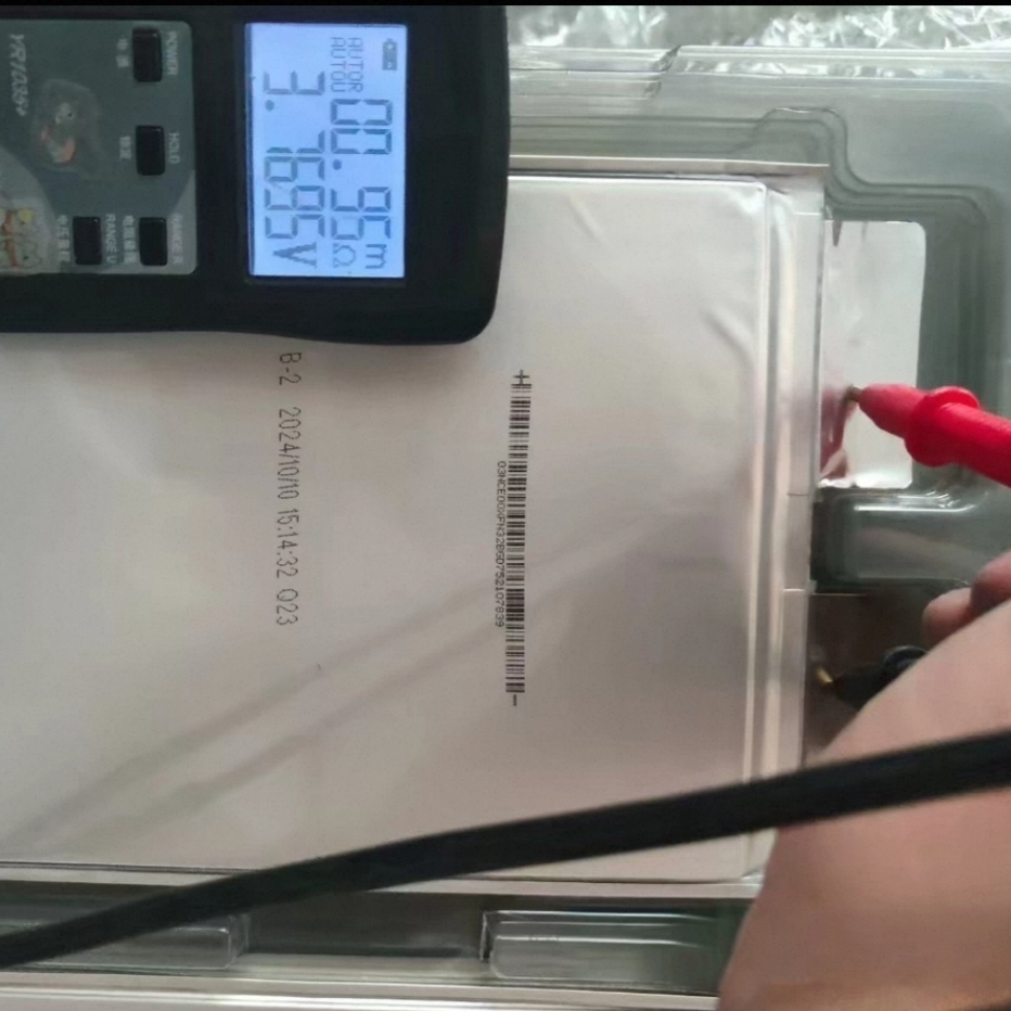 3.7V 32Ah NCM Lithium Polymer Pouch Power Cell for EV and Energy Storage