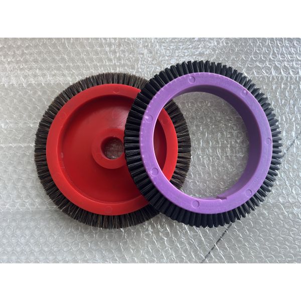 Monforts Stenter Machine Parts Vermelho Roda de pincel pequeno Preto cabelo de nylon corpo de plástico 22mm Dia interno