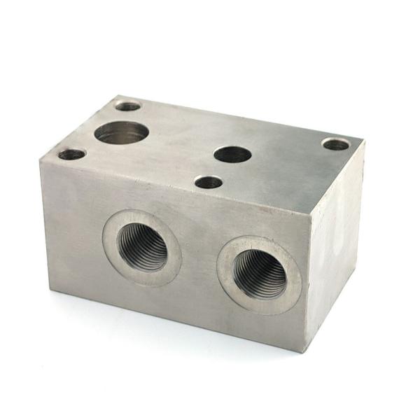Bloco de Manifold de válvula de titânio metálico de aço inoxidável com usinagem e tolerância de /-0,05 mm