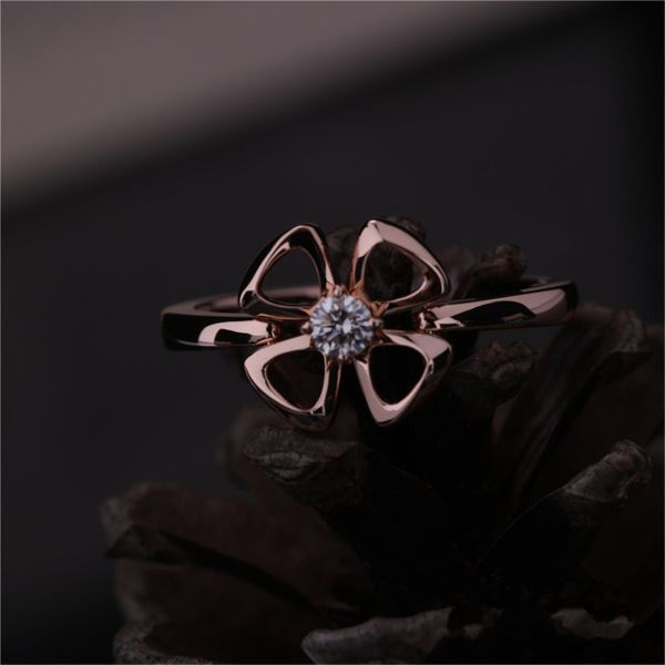 Кольцо золота Роза карата Fiorever 18 ювелирных изделий бренда золота Roma установило с центральным REF 355305 диаманта