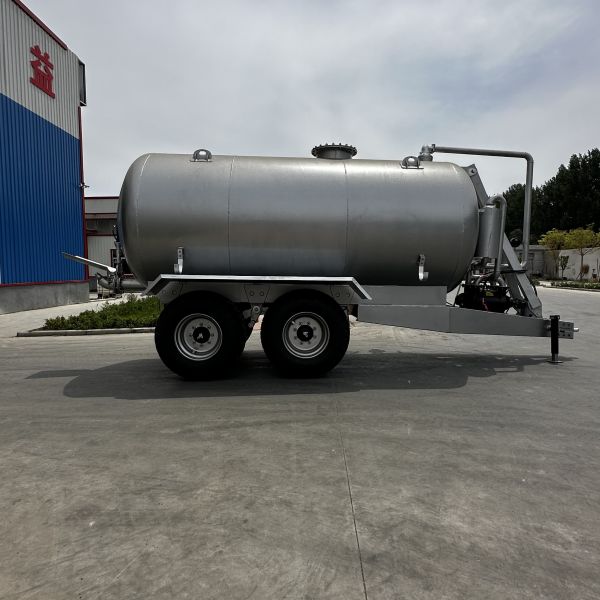 Tractor Fertilizer Manure Spreader With Biogas Slurry Liquid Tank