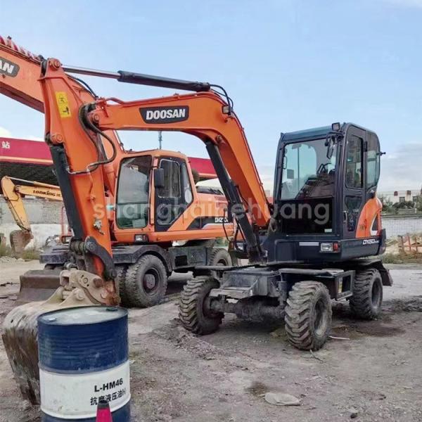 Original Hydraulic Cylinder DOOSAN DX60w Wheel Excavator With 0.21m3 Bucket Capacity