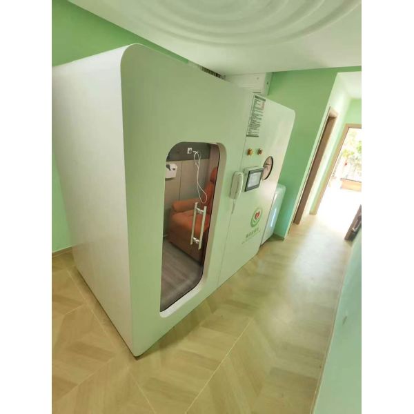 1.0-1.5 ATA Working Pressure Micro Hyperbaric Oxygen Hard Shell Chamber with 600KG Cabin Weight and 93%±3% Oxygen Concentration