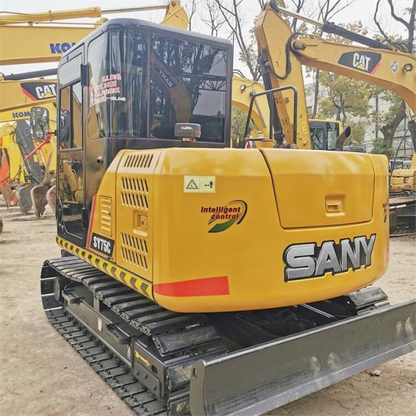 Sany 55 60 75 Excavator in Good Condition with Blade and Original Hydraulic Valve