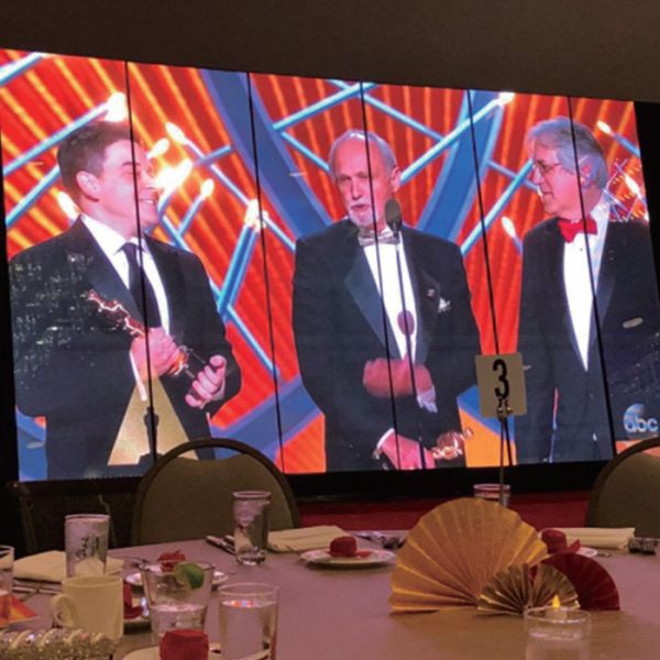 Умный дисплей плаката СИД P1.9, портативная коммерчески толщина экрана 2.5cm СИД