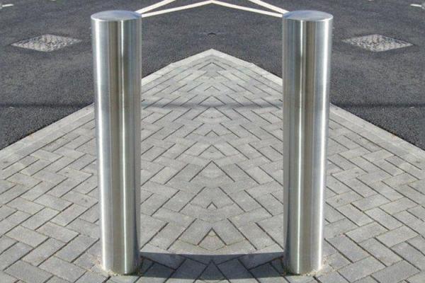 Outdoor Stainless Steel Bollards / Parking Lot Bollards With Easy Carry Lifting Ring