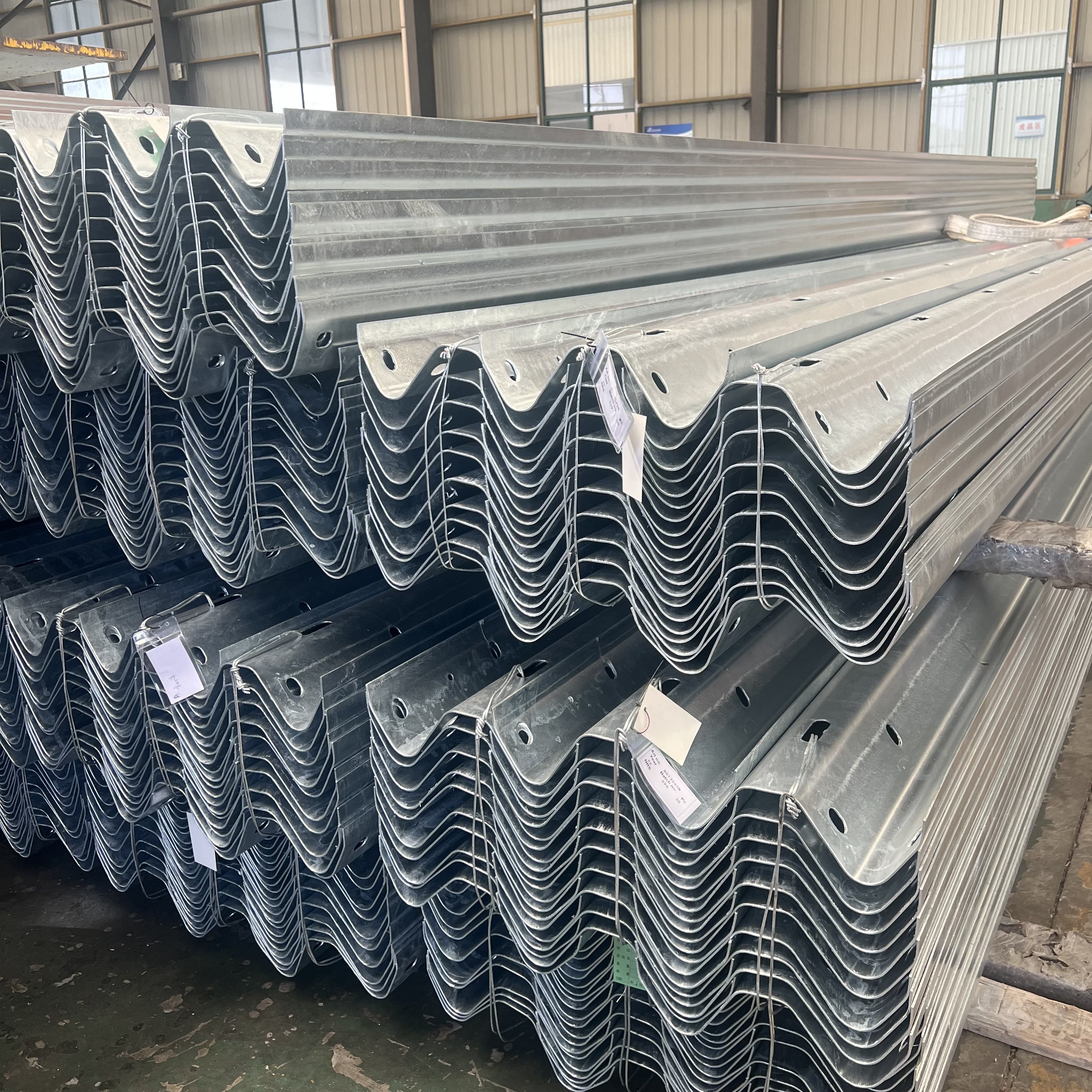 Hot Dip Galvanized Q235 Steel Two Wave Guardrail AASHTO M180 Road Safety Guardrail