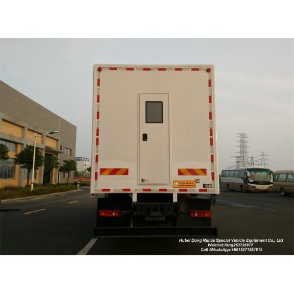 King Run Outdoor Logistics Shower Vehicle Customizing Special device: hot and cold water supply system, shower device