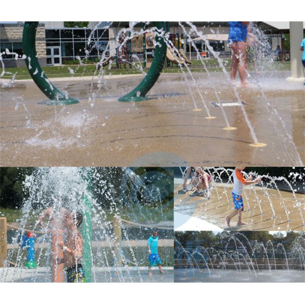 Распылите двигатели палубы бассейна зоны земные дети брызгают фонтан игрушки зоны