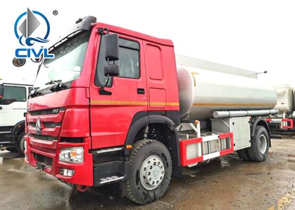 SINOTRUK HOWO Euro Ⅱ Diesel Engine 4x2 Oil Tanker Truck 10,000 Liters