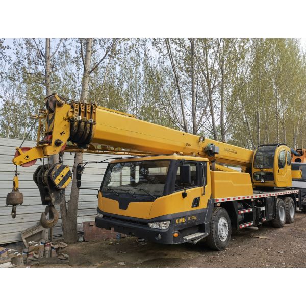 100 Ton Mobile Crane Used Truck Lifting Crane with Maximum Operating Speed of 75km/h