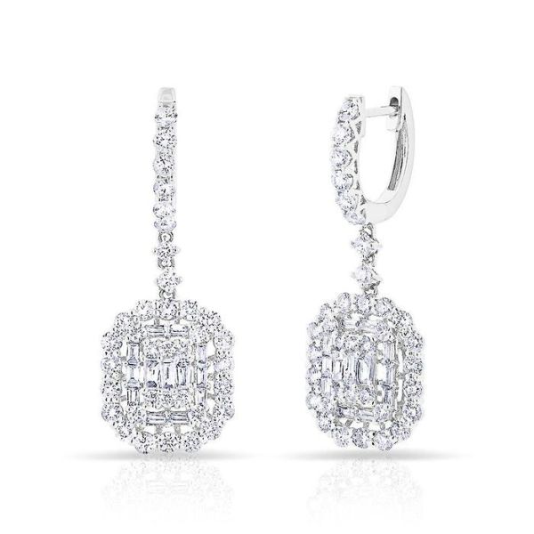 Los aretes blancos CZ 925 de plata esterlina estilo clásico para el compromiso y la boda