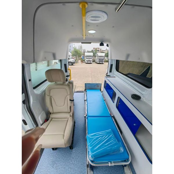 Hot V362 Ambulance 10-12 Seat Ambulance Cheap Ambulance