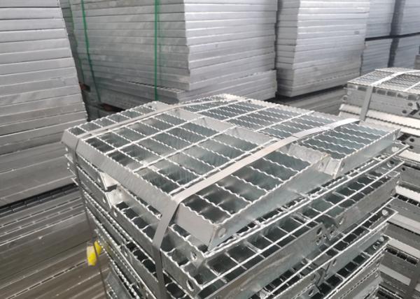 High Strength Platform Steel Grating 100mm Skid Proof Galvanised Walkway Mesh