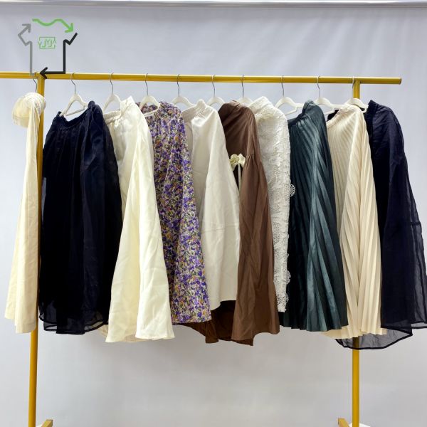 Clean 95% Women's Winter Used Clothes Second Hand Skirt Mixed Colors Mixed Sizes