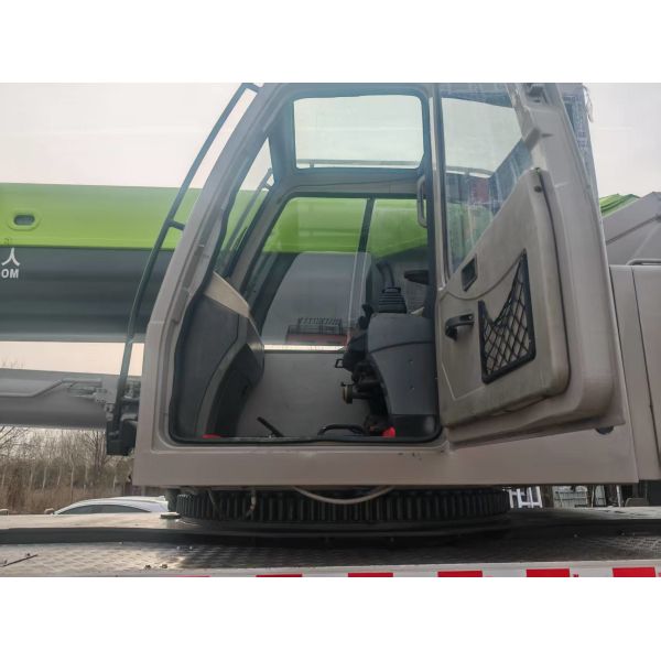 Used Truck Crane 2012 Zoomlion 70t 70 Tons refurbished Truck Crane Lifting Machine