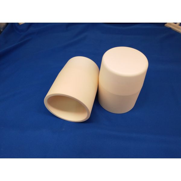 Cylinderical Corundum Crucible , Alumina Ceramic Crucible Anti - Corrosion Resistance