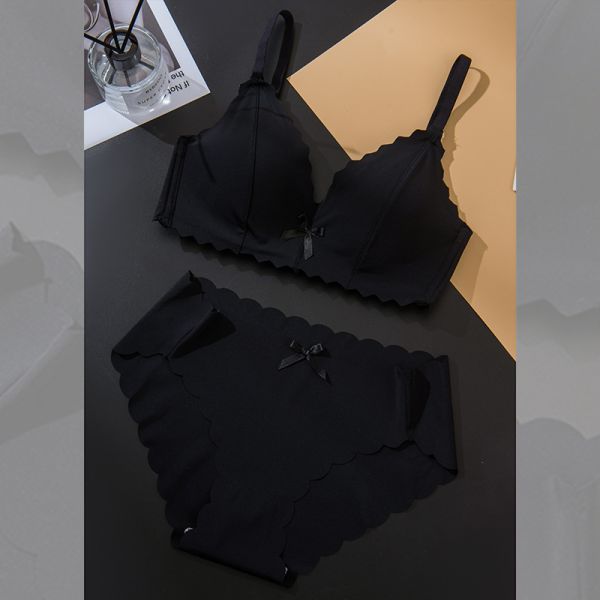 Women Wire Free Bra With Panty Set High Quality Seamless Lingerie Panties With Bra Set Women
