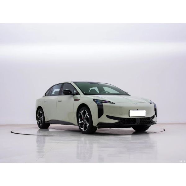 2024 Hongqi EH7 760 Pro Four-Wheel Drive Energy Vehicle with 4 Door 5 Seats Body Structure