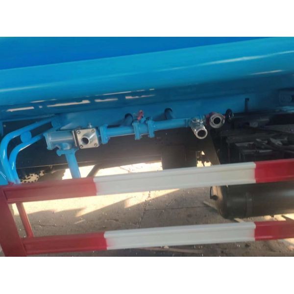 High Capacity Used Water Tanker Truck ISO Certified and Excellent Performance