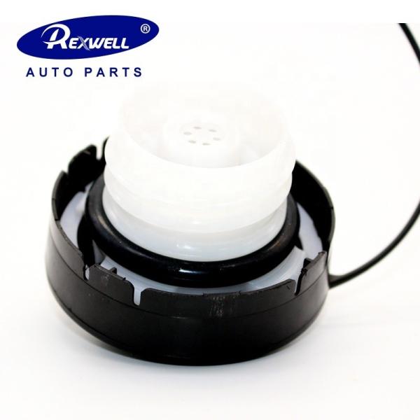 77300-53010 Auto tanque de combustível tampão de bloqueio Para Toyota SIENNA RAV4 Na América do Norte Amostra