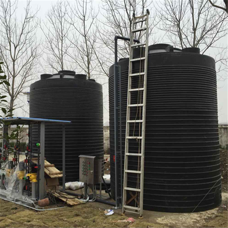 Цилиндрические специальные резервуары для ротоформы Белые / черные пластиковые резервуары для хранения воды PT20,000L