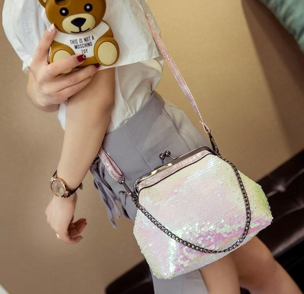 2016 sequined shoulder bag female alligator handbag new European and American fashion evening bag doctors bag tide