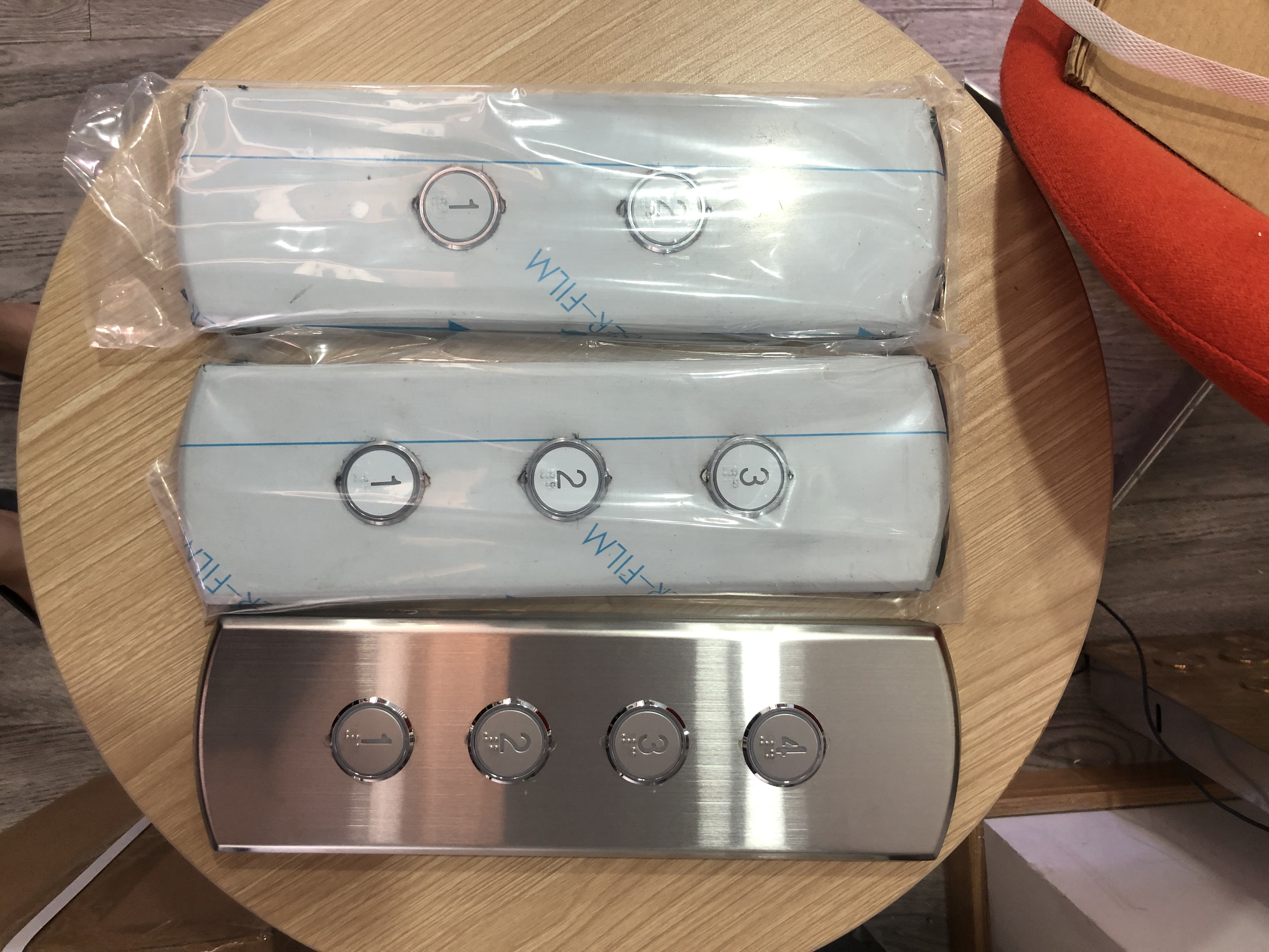 Панель стандартного лифта кнопки работая с полисменом подъема & сокращает части