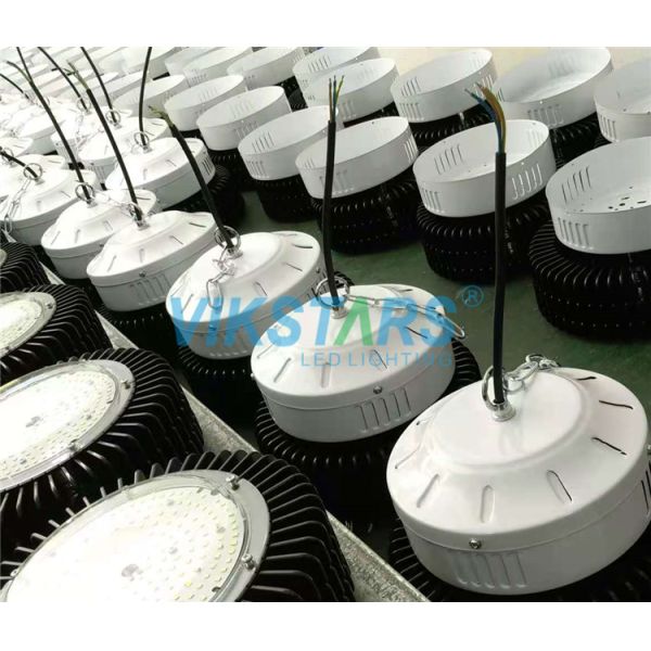 Indoor 200W Industrial Warehouse Light 130lm/W Parking Lot Light