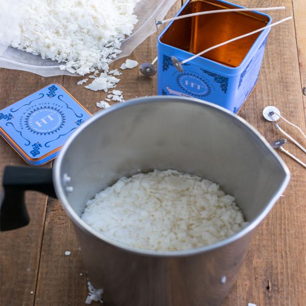 Home Bar Decoration Scented Tin Candles With Metal Lids Hand Painted Glassware