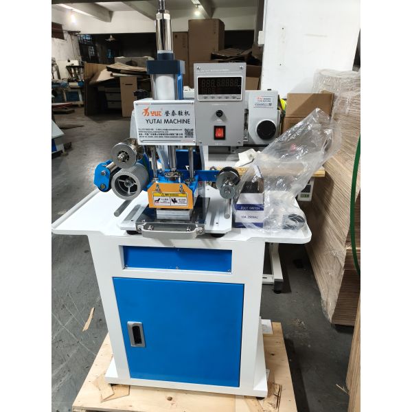 Fully Automatic Hot Foil Stamping Machine for Paper Plastic Wood Leather Textile