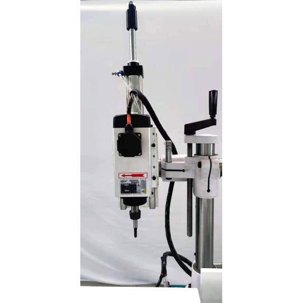 Máquina de torsión de madera CNC multifunción Torsión de madera para bate de béisbol