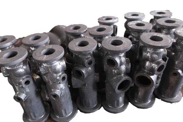Multi Direction Pipe Connector Iron Casting CNC Machining Parts 650*210