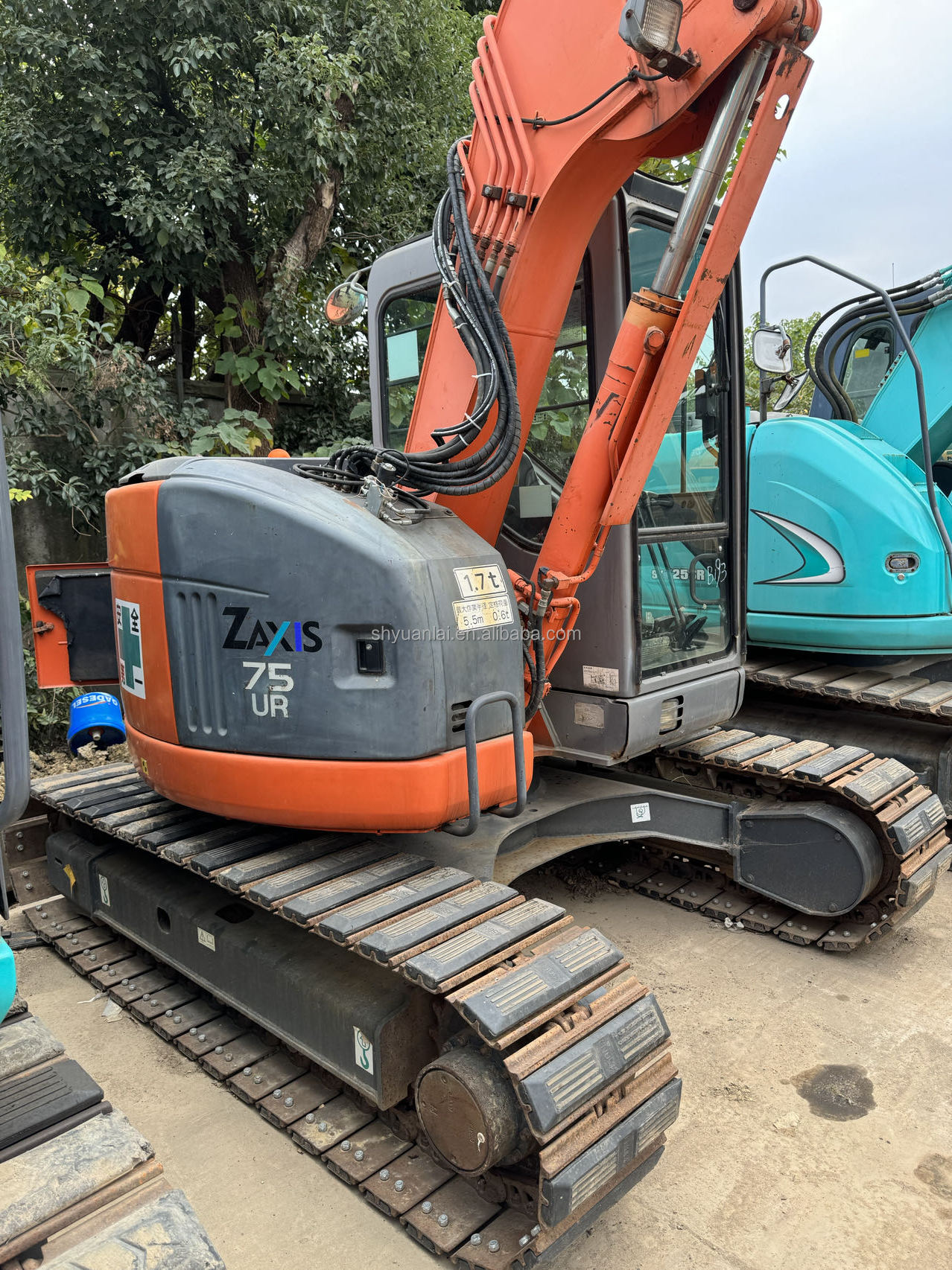 0.4м3 Высокая рабочая эффективность 7000 кг Хитачи экскаватор ZX75U