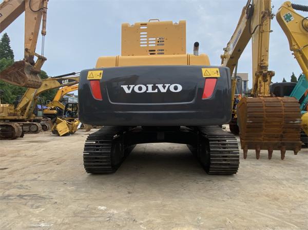 La Corée a importé une grande excavatrice volvo360BLC de haute qualité avec une capacité de seau de 1,35-3,0m3 à vendre.