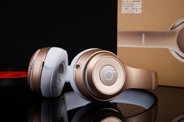 Beats by Dr.Dre Solo2 Wireless Headband Wireless Headphones Special Edition Gold