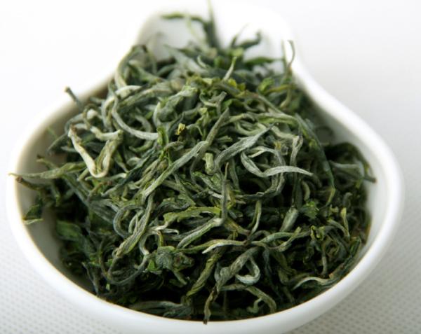 One bud and one leaf Super green tea