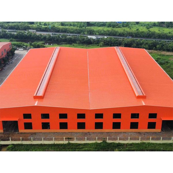 Steel Structure Distribution Warehouse Building 35m x 70m x 9m With Integrated Loading Docks