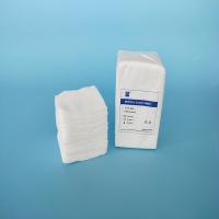 Coton bords pliés/dévoilés de Gauze Swabs White Color With médical stérile