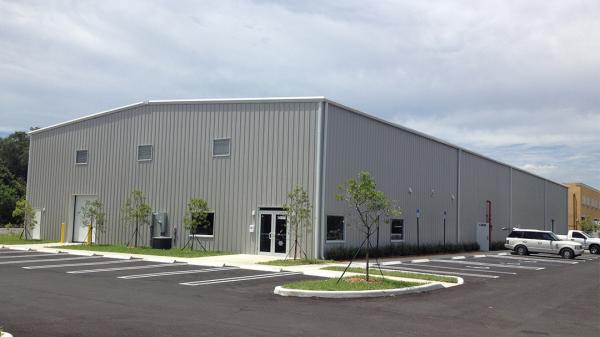 Customizable Hot Rolled Prefabricated Metal Buildings Welded H Steel Columns Possible Customization