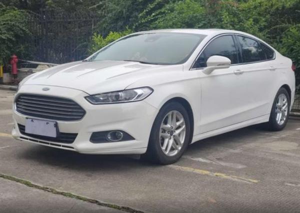 Used Ford Mondeo 2.0T 1.5T SUV with 5 Door 5 Seat Body Structure
